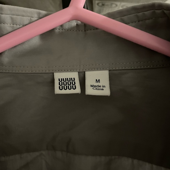Uniqlo shirt - Picture 3 of 3